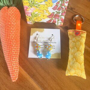 Hostess Gift Bundle NWT Earrings, Key Chain, Carrot Decoration